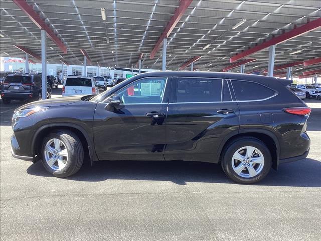 used 2021 Toyota Highlander car, priced at $27,999