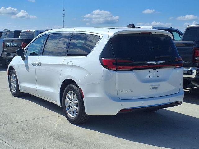 new 2026 Chrysler Pacifica car, priced at $45,452
