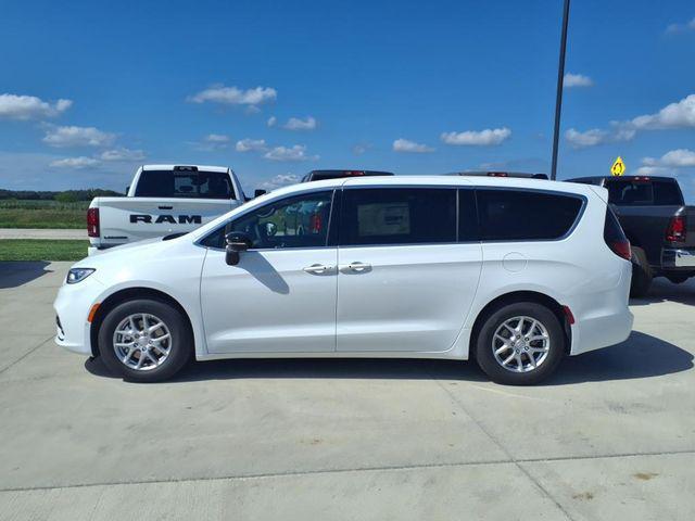 new 2026 Chrysler Pacifica car, priced at $45,452