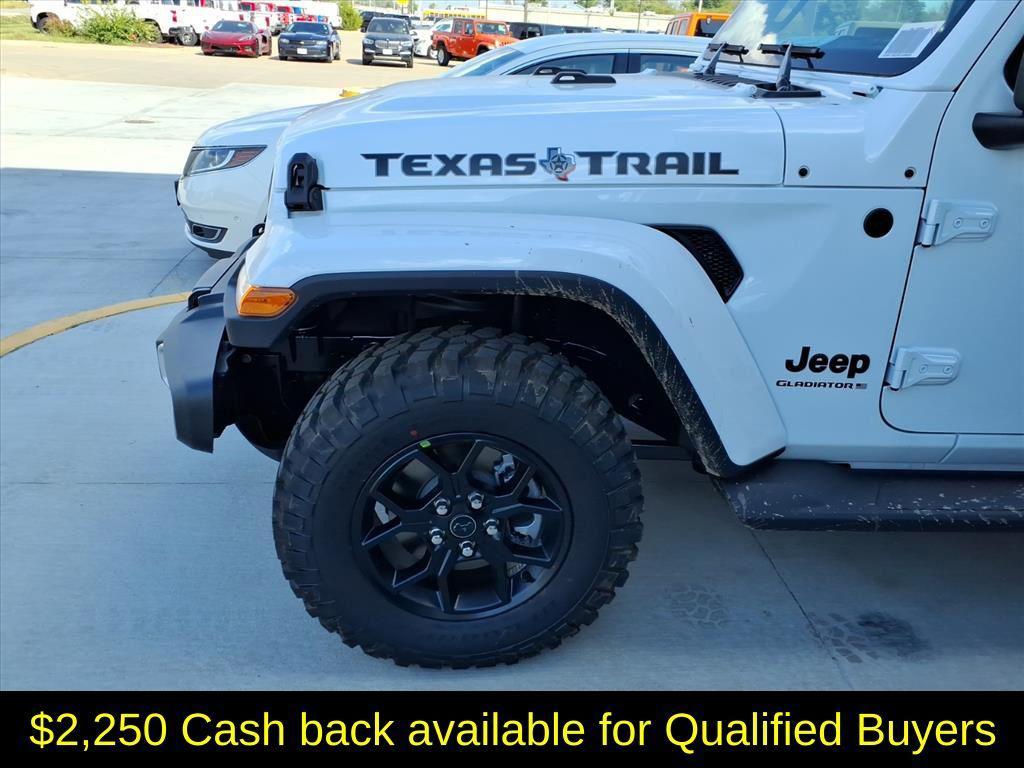 new 2025 Jeep Gladiator car, priced at $40,941