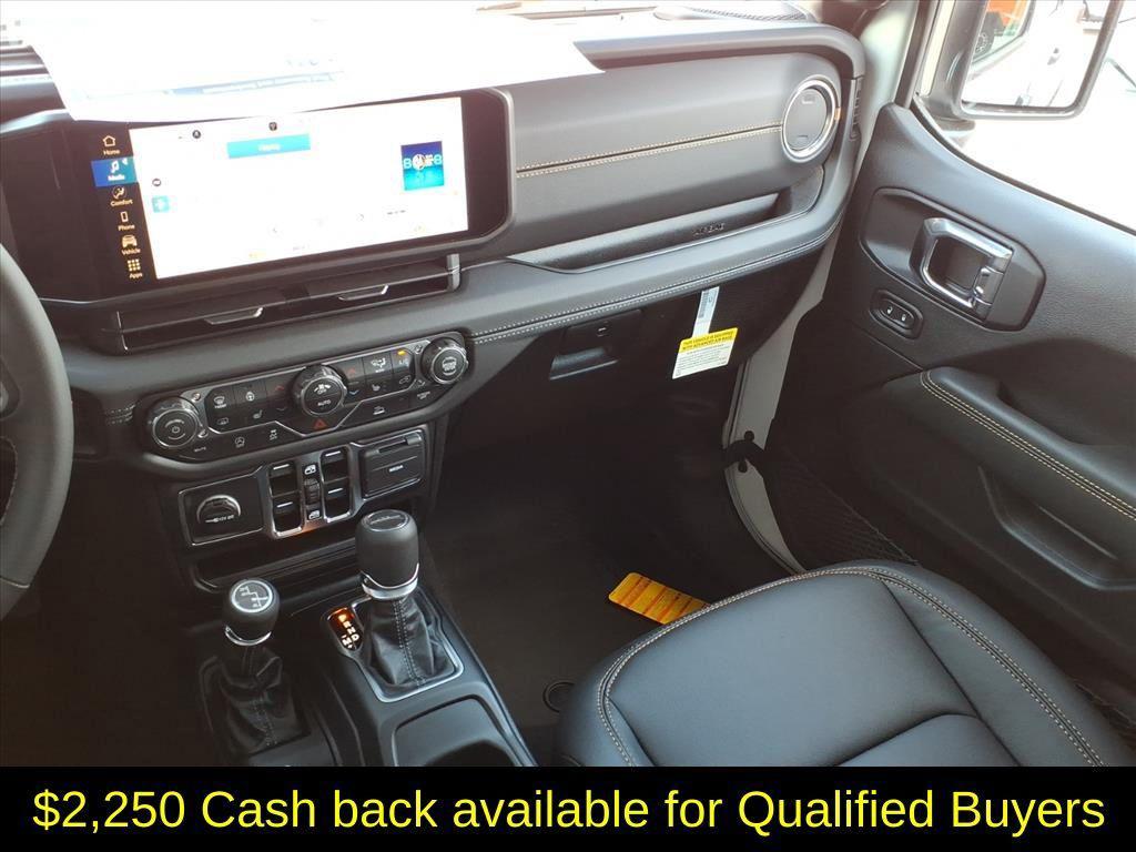 new 2025 Jeep Gladiator car, priced at $40,941