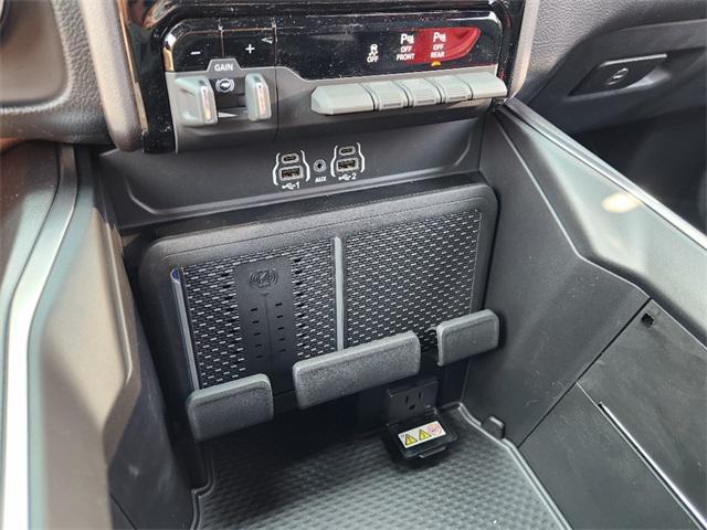 new 2025 Ram 1500 car, priced at $53,162