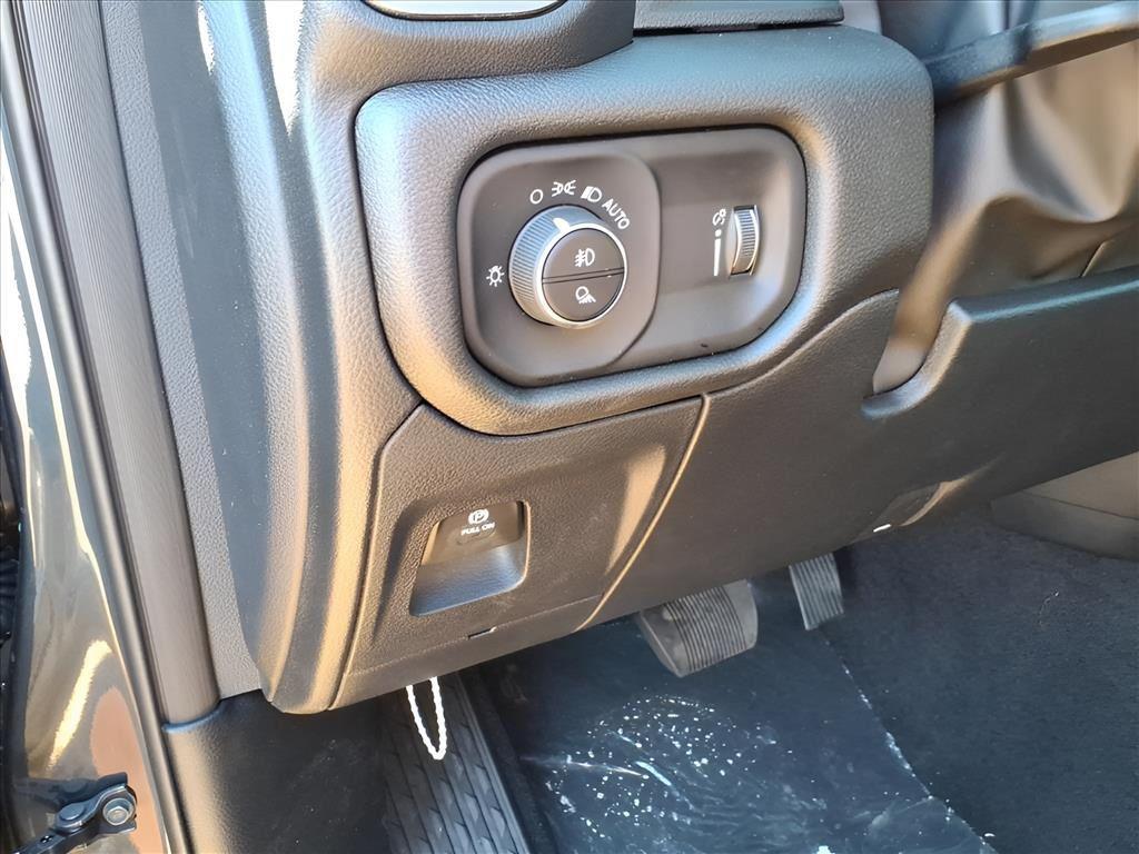 new 2026 Ram 1500 car, priced at $47,643