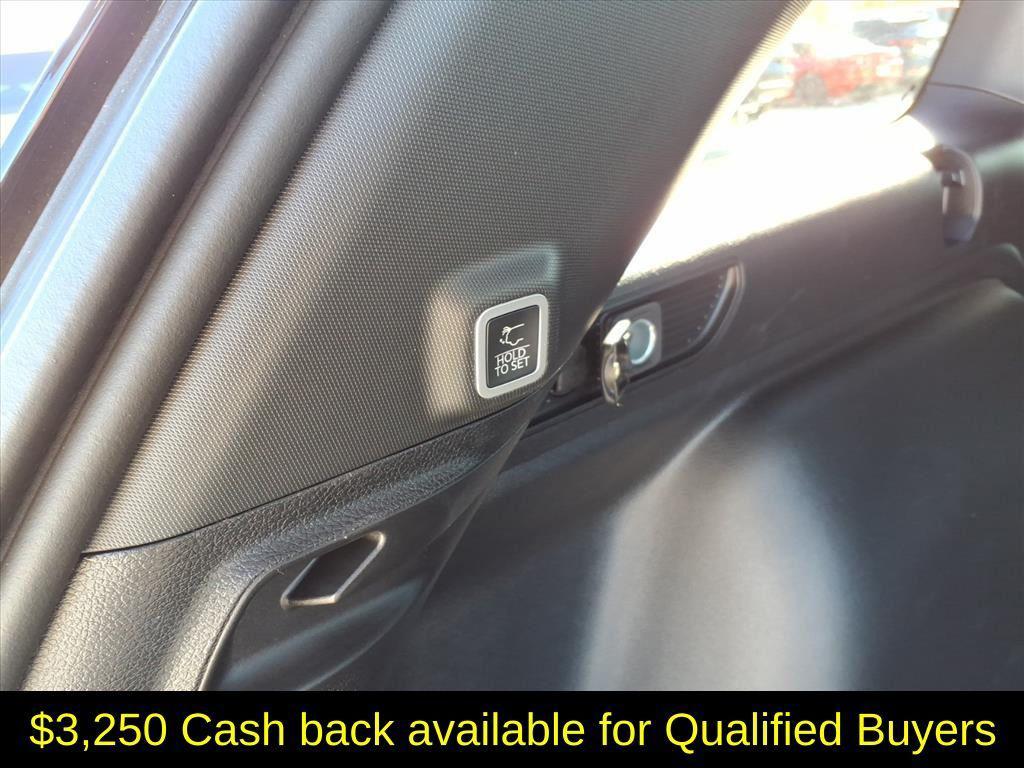 new 2025 Jeep Grand Cherokee car, priced at $45,775