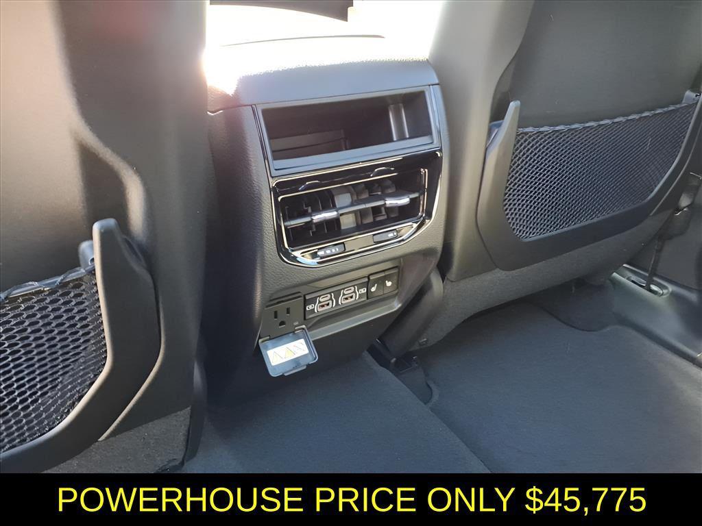 new 2025 Jeep Grand Cherokee car, priced at $45,775