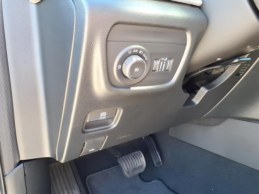 new 2025 Jeep Grand Cherokee car, priced at $45,775