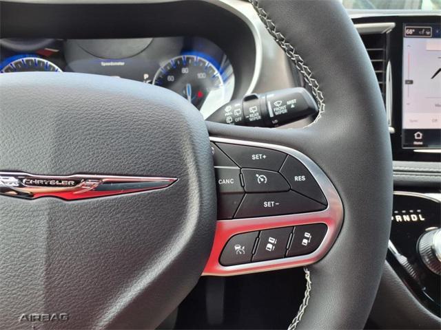 new 2025 Chrysler Pacifica car, priced at $40,325