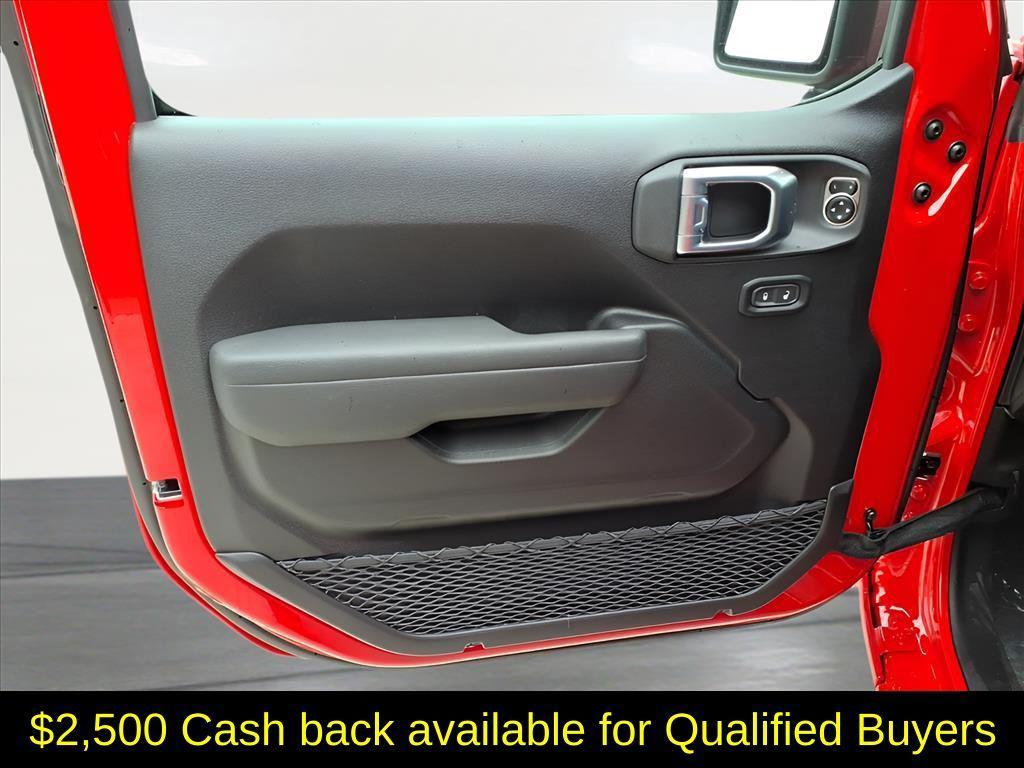 new 2026 Jeep Wrangler car, priced at $40,602