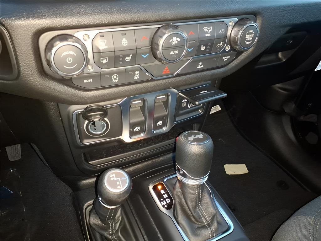 new 2026 Jeep Wrangler car, priced at $40,588