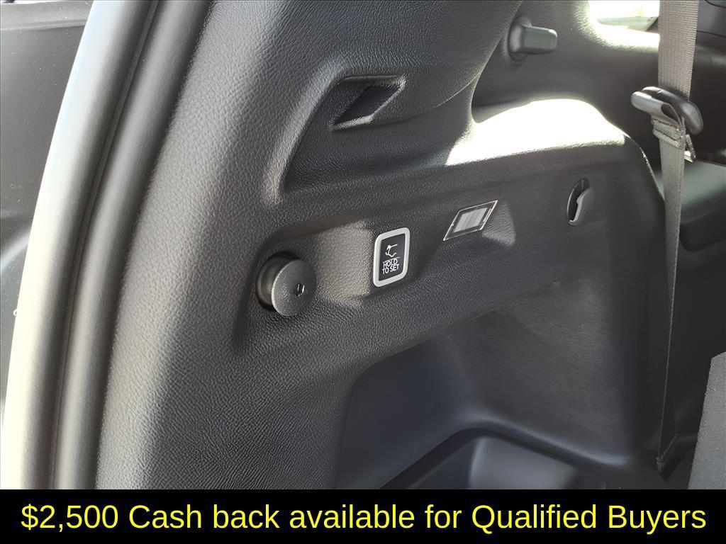 new 2025 Jeep Grand Cherokee L car, priced at $48,008