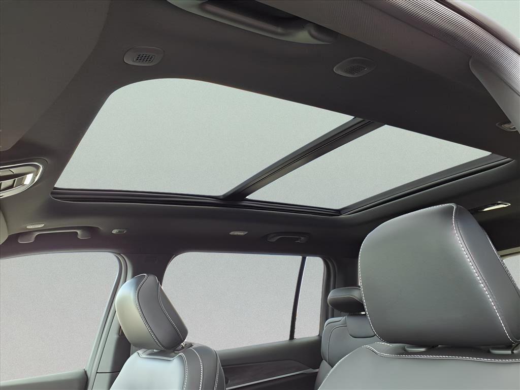 new 2025 Jeep Grand Cherokee L car, priced at $48,008