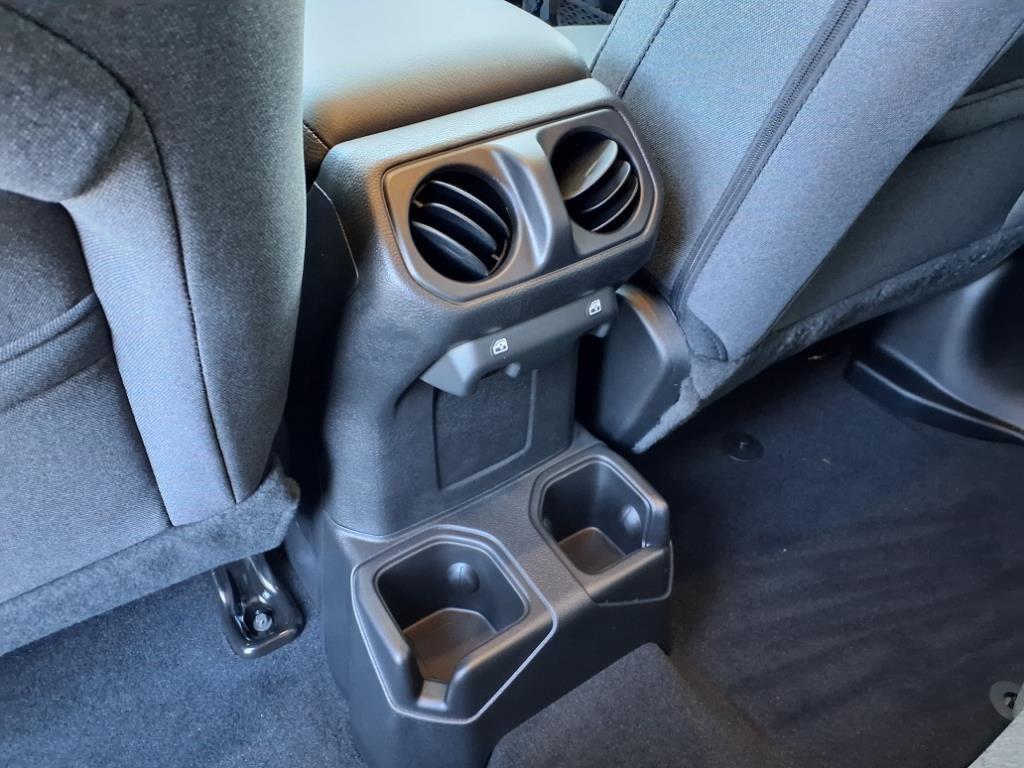 new 2025 Jeep Wrangler car, priced at $43,694