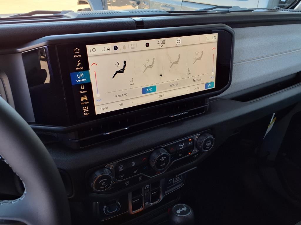 new 2025 Jeep Wrangler car, priced at $43,694