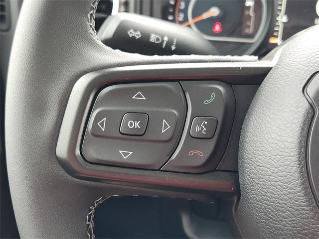 new 2025 Jeep Gladiator car, priced at $38,949