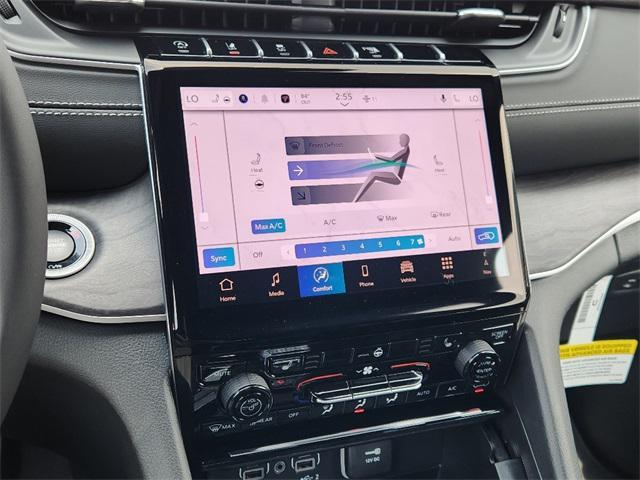 new 2025 Jeep Grand Cherokee car, priced at $42,887