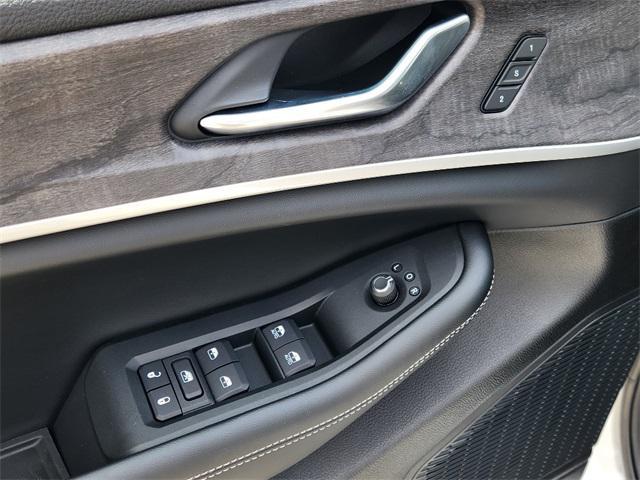 new 2025 Jeep Grand Cherokee car, priced at $42,887