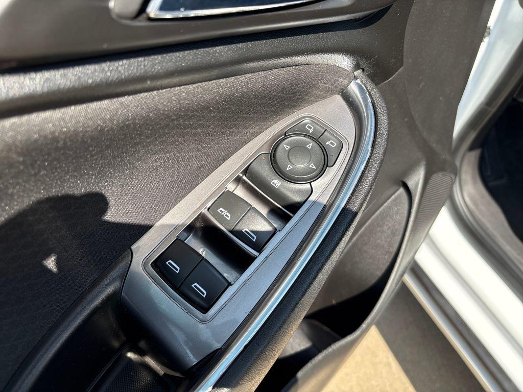 used 2017 Chevrolet Malibu car, priced at $9,928