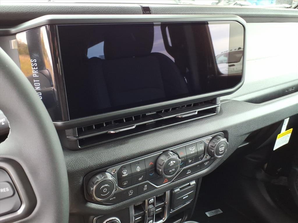 new 2026 Jeep Wrangler car, priced at $46,648