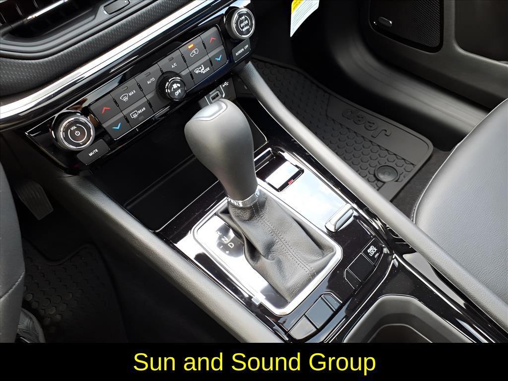 new 2025 Jeep Compass car, priced at $33,275