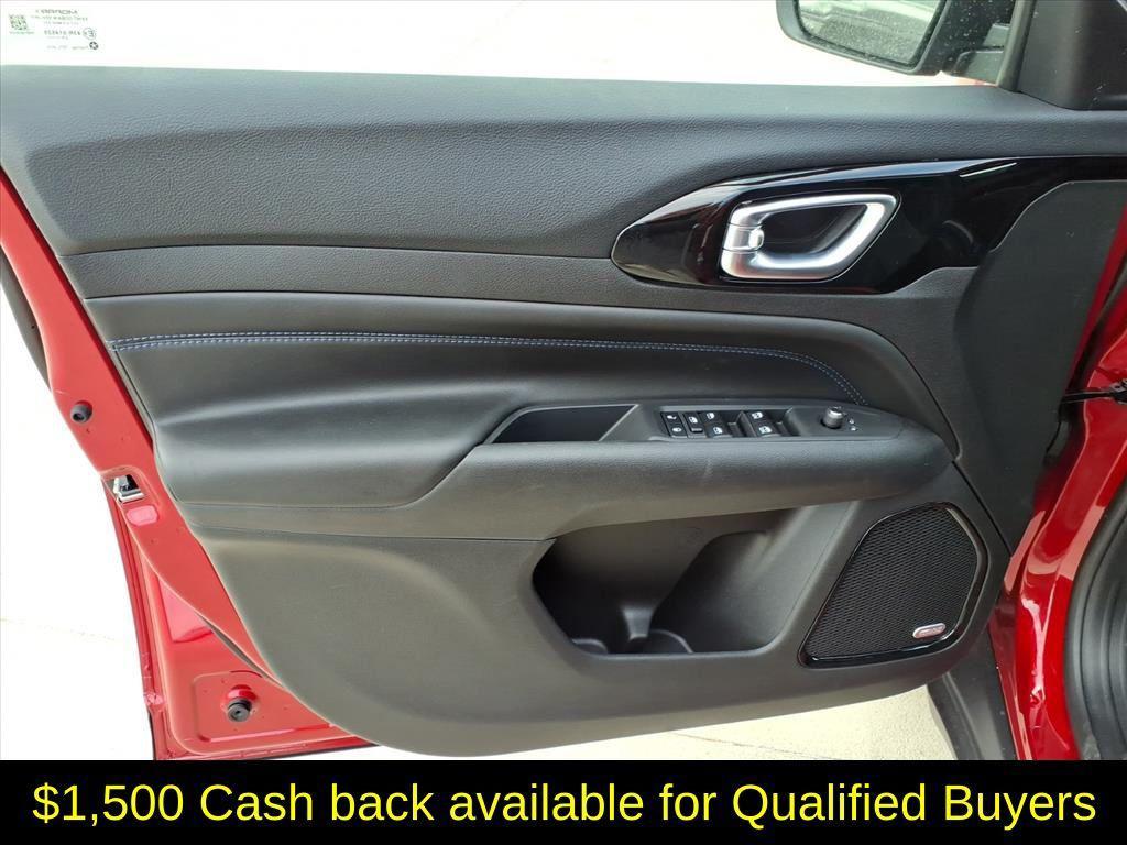 new 2025 Jeep Compass car, priced at $33,275