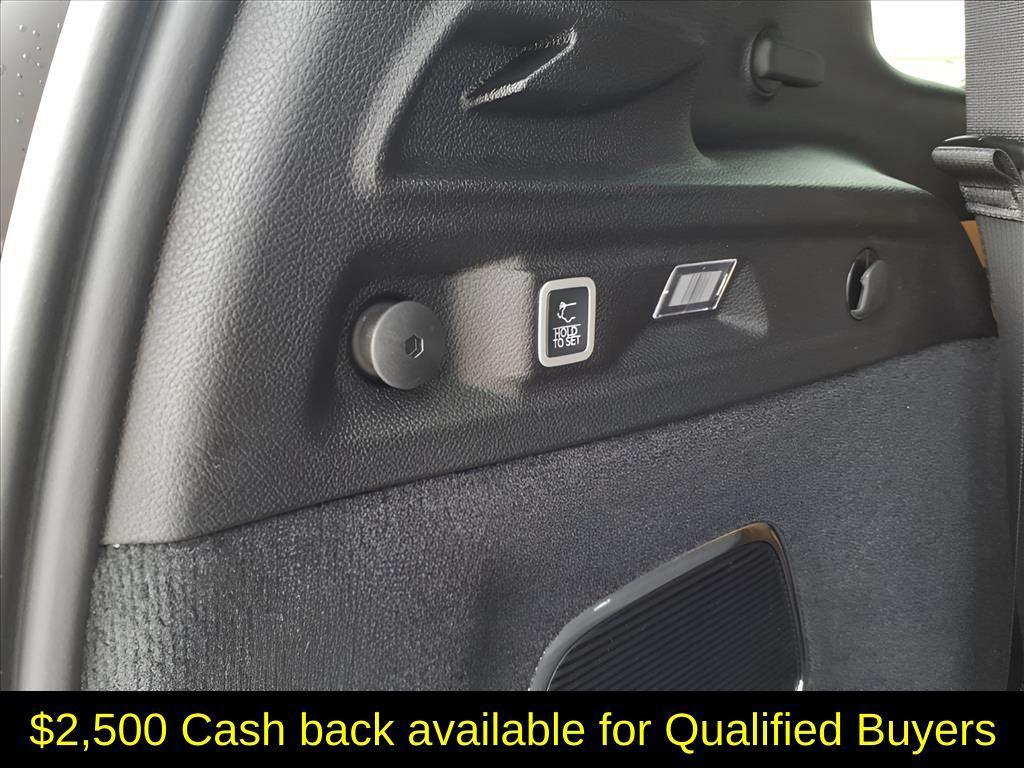 new 2025 Jeep Grand Cherokee L car, priced at $59,364