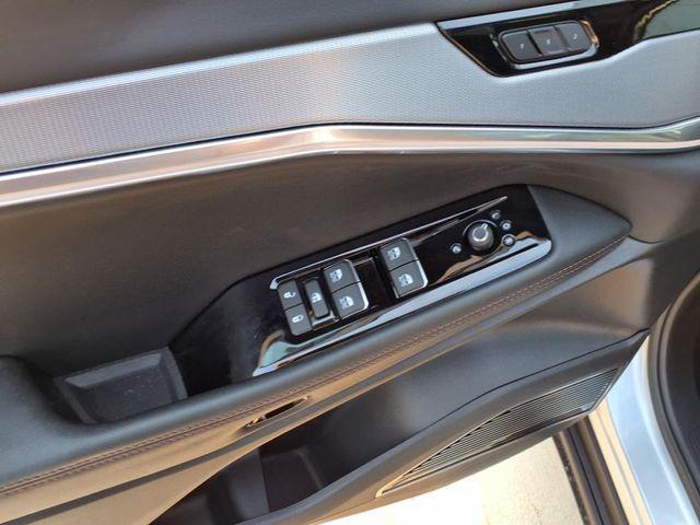 new 2025 Jeep Wagoneer S car, priced at $49,037