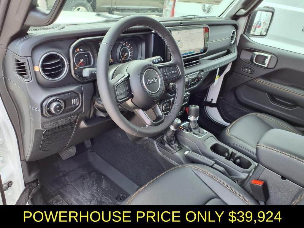new 2025 Jeep Gladiator car, priced at $39,924