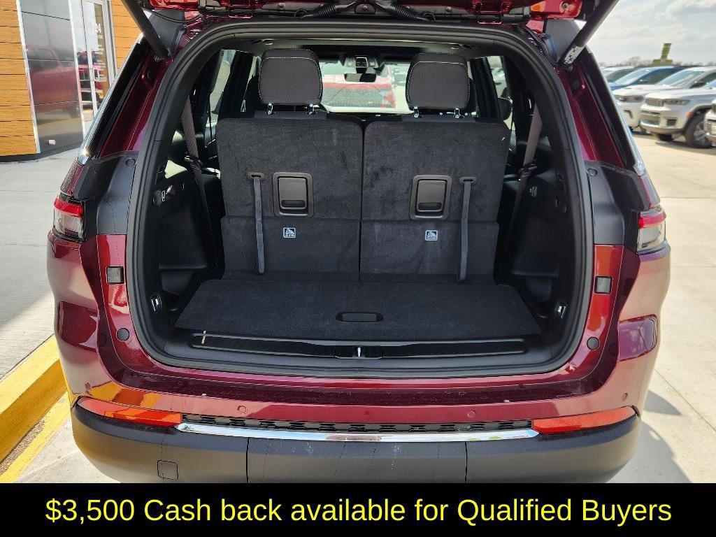 new 2025 Jeep Grand Cherokee L car, priced at $45,720