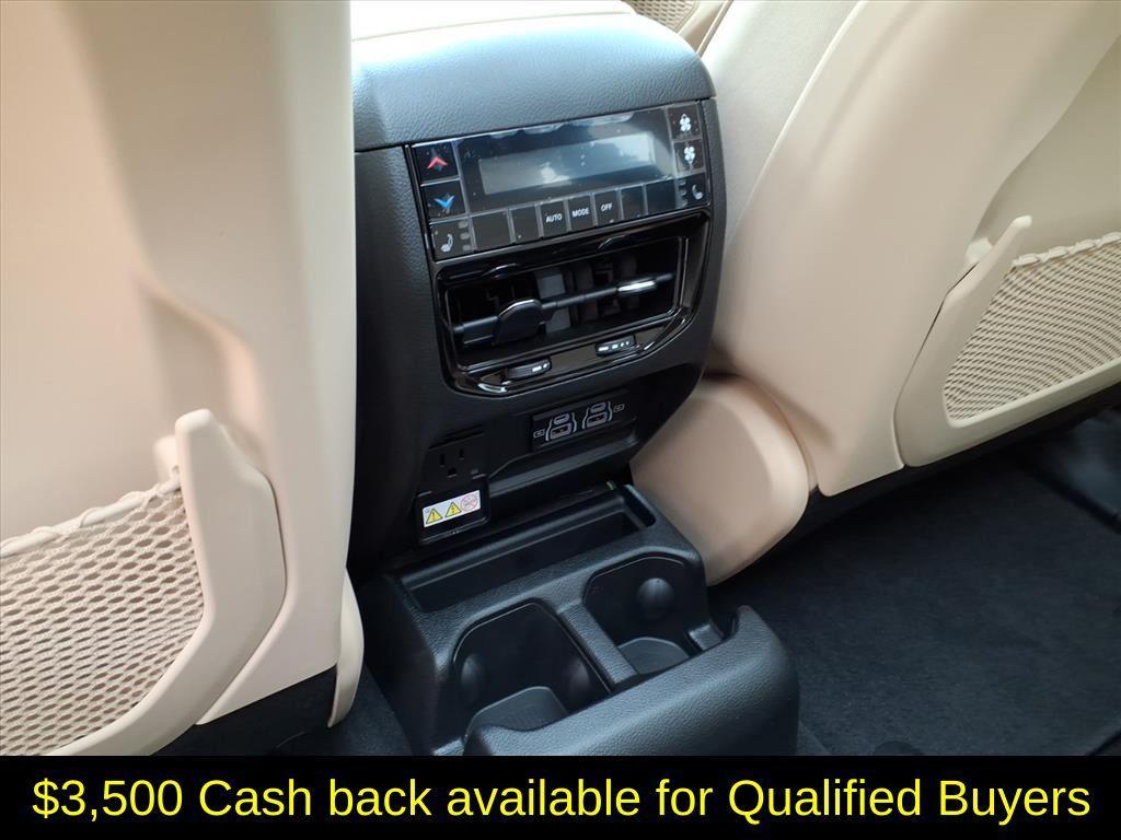new 2025 Jeep Grand Cherokee L car, priced at $45,509