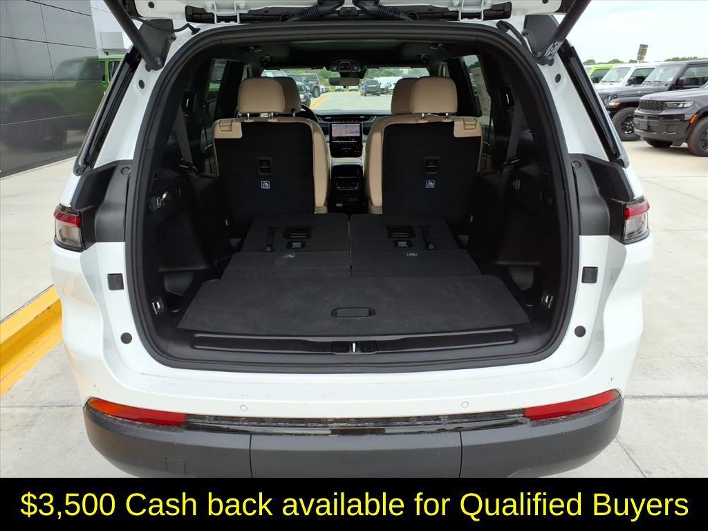 new 2025 Jeep Grand Cherokee L car, priced at $45,509