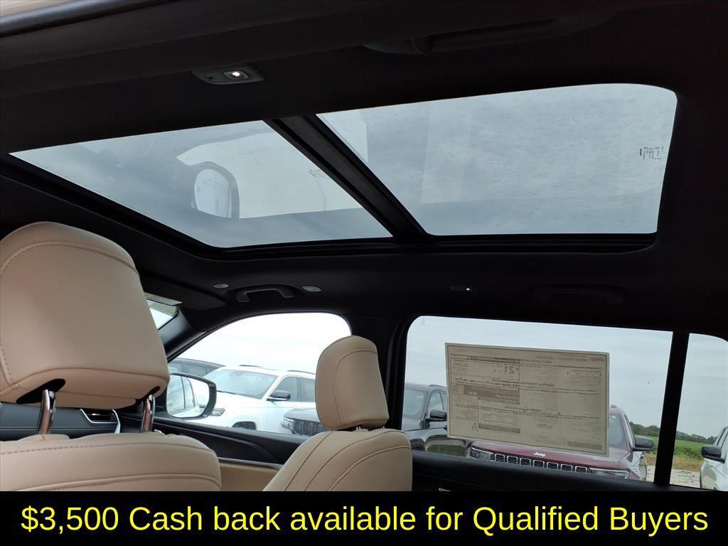 new 2025 Jeep Grand Cherokee L car, priced at $45,509
