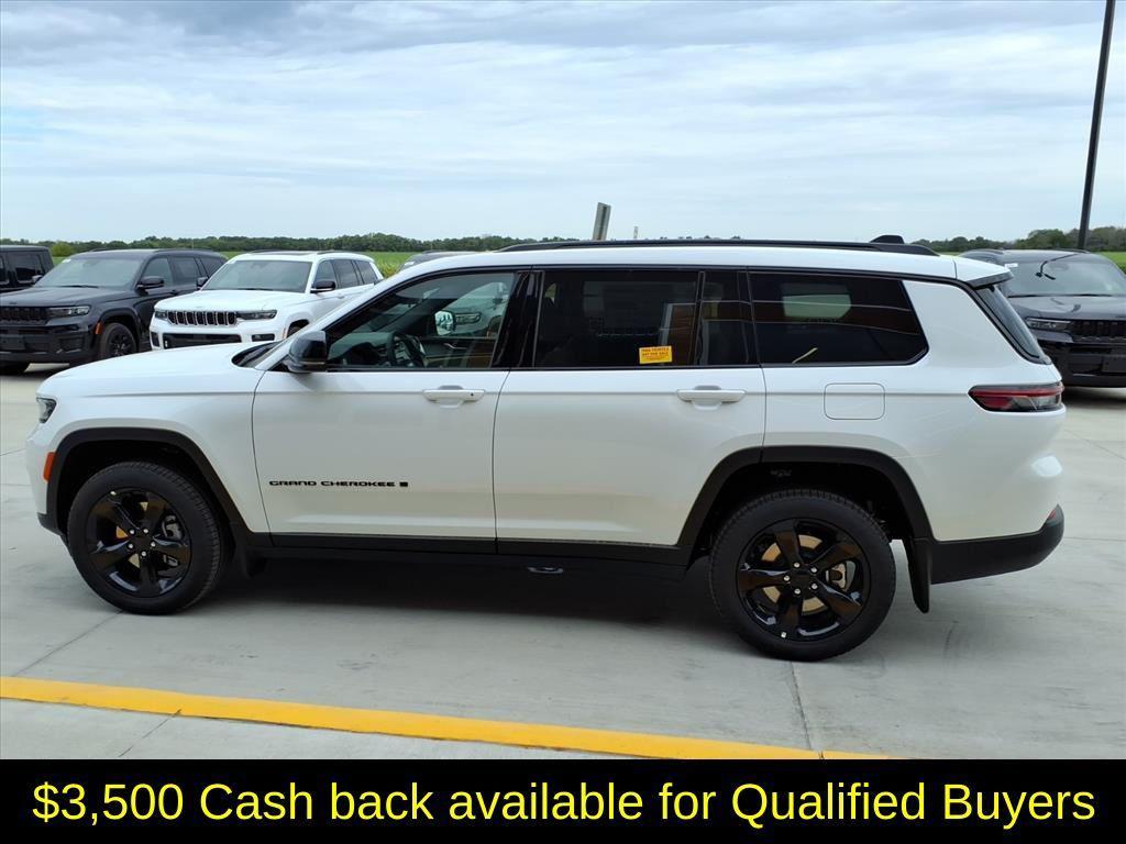 new 2025 Jeep Grand Cherokee L car, priced at $45,509