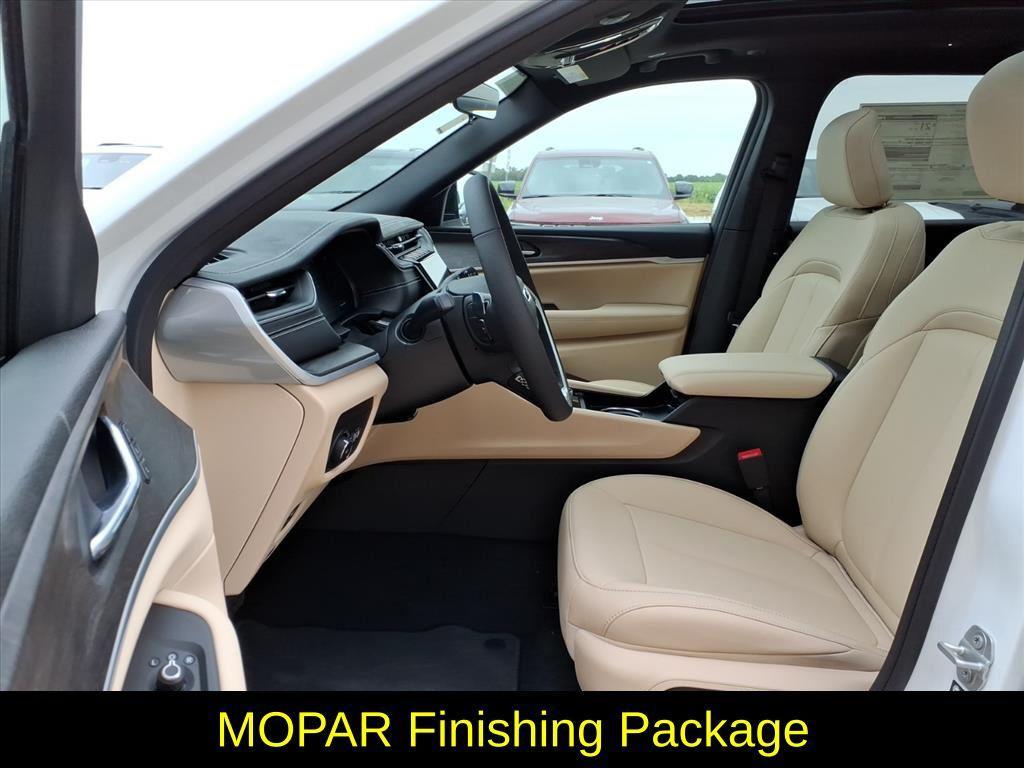 new 2025 Jeep Grand Cherokee L car, priced at $45,509