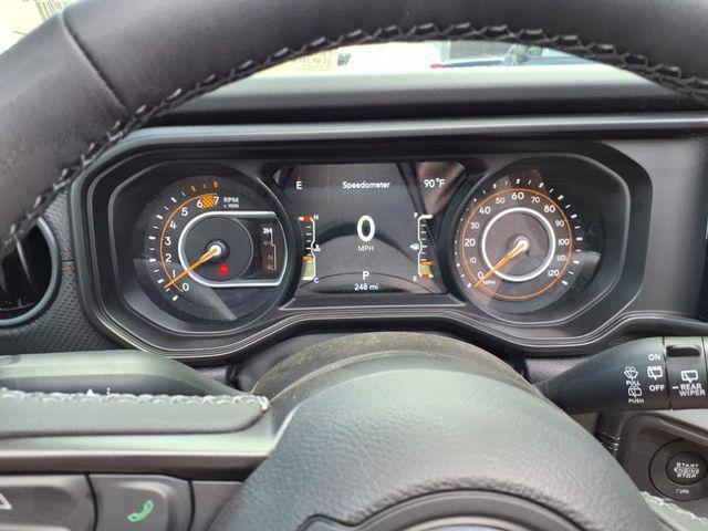 new 2025 Jeep Wrangler car, priced at $55,355