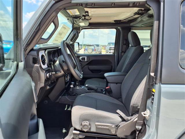 new 2025 Jeep Wrangler car, priced at $31,266