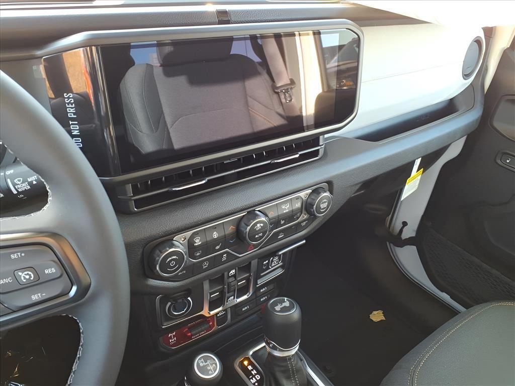 new 2026 Jeep Wrangler car, priced at $46,166