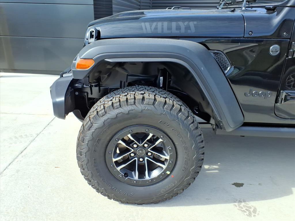 new 2025 Jeep Wrangler car, priced at $50,194