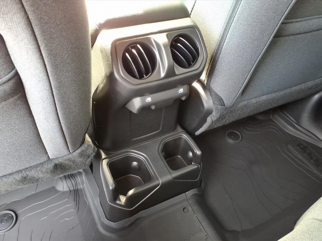 new 2025 Jeep Wrangler car, priced at $50,194