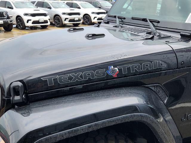 new 2025 Jeep Gladiator car, priced at $40,459