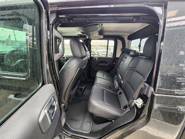 new 2025 Jeep Gladiator car, priced at $40,459