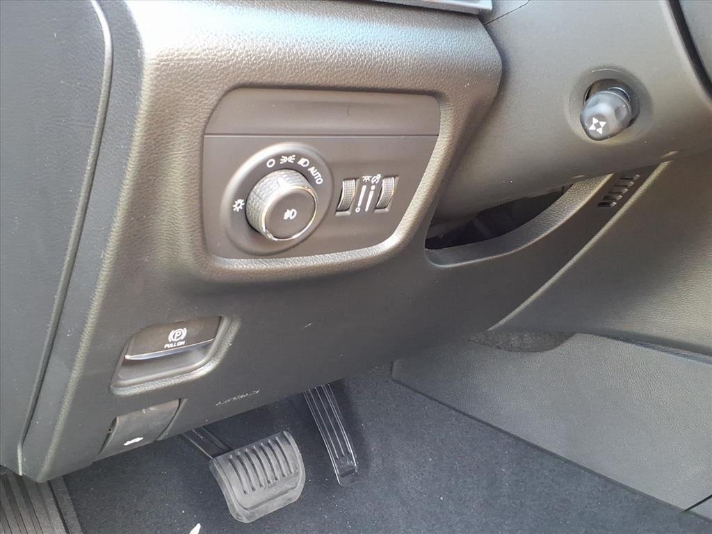 new 2025 Jeep Grand Cherokee L car, priced at $58,181