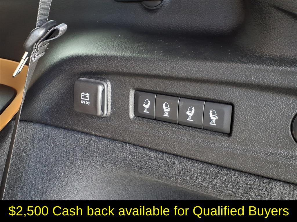 new 2025 Jeep Grand Cherokee L car, priced at $58,181