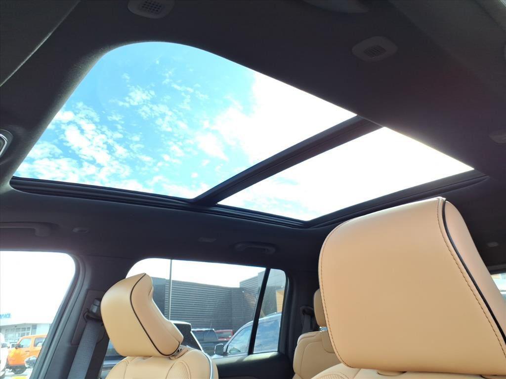 new 2025 Jeep Grand Cherokee L car, priced at $58,181