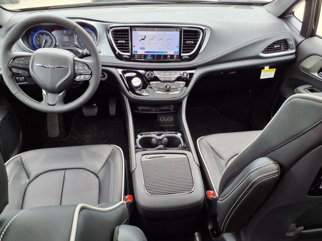 new 2025 Chrysler Pacifica car, priced at $48,172