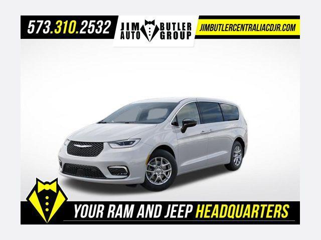 new 2025 Chrysler Pacifica car, priced at $34,328