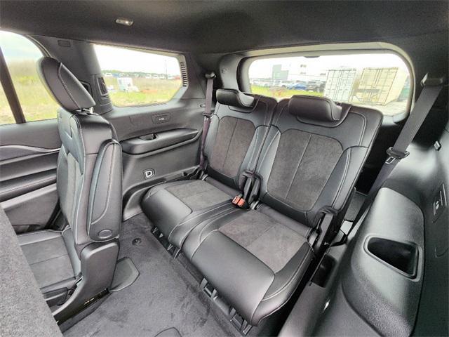 new 2025 Jeep Grand Cherokee L car, priced at $40,984