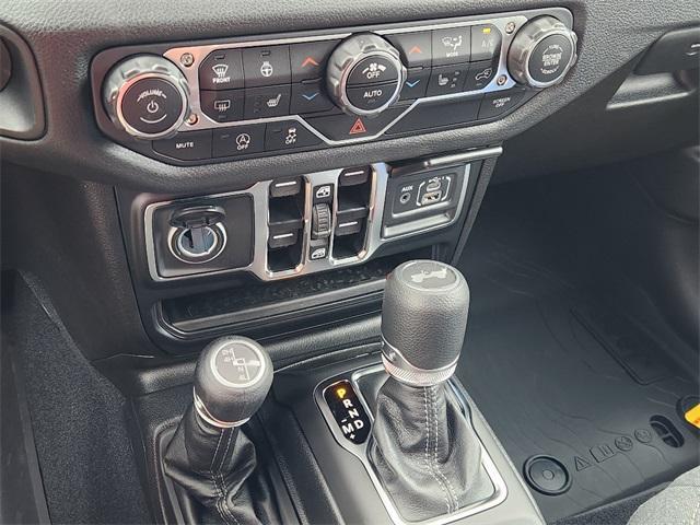 new 2025 Jeep Wrangler car, priced at $41,682