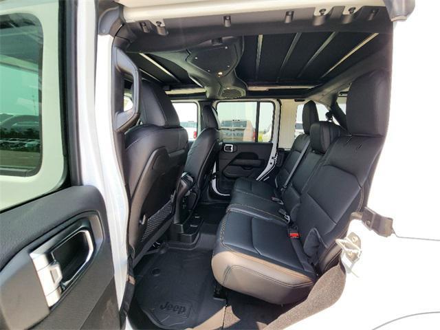 new 2025 Jeep Wrangler car, priced at $51,643