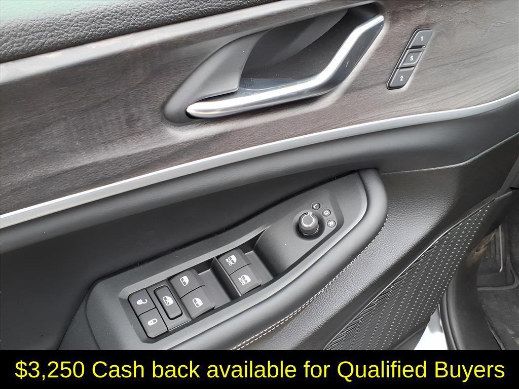 new 2025 Jeep Grand Cherokee car, priced at $42,732