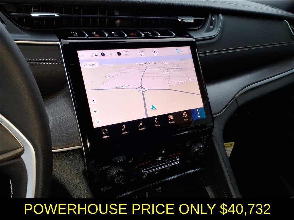 new 2025 Jeep Grand Cherokee car, priced at $40,732